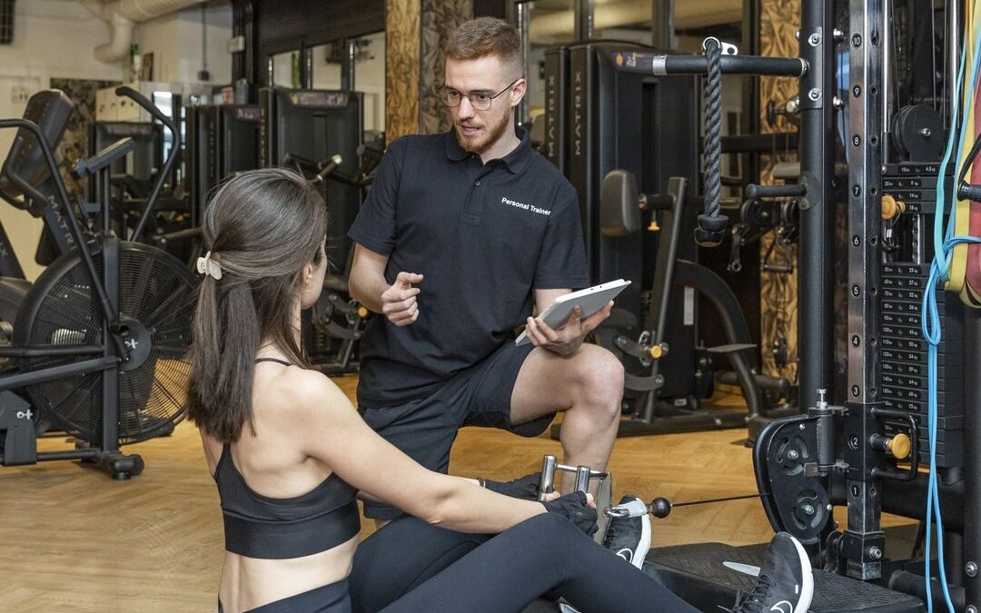 La prueba de la silla: cómo saber si estás perdiendo fuerza muscular y qué hacer para frenarlo
